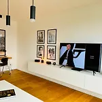 Stilvolles 007 Penthouse Naehe Duesseldorf Koeln شقة