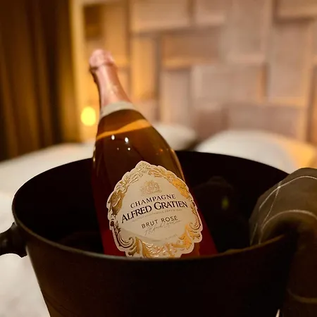 Stilvolles 007 Penthouse Nähe Düsseldorf Köln Apartamento