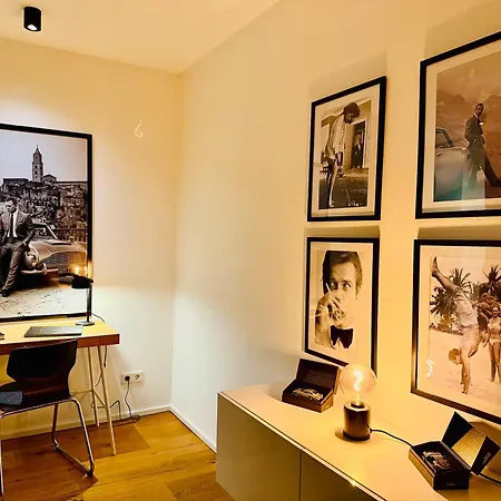 Stilvolles 007 Penthouse Naehe Duesseldorf Koeln شقة
