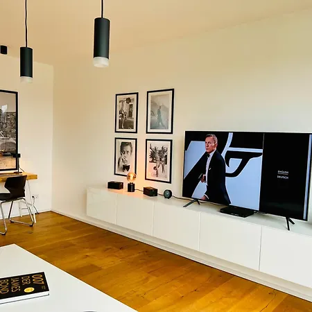 Stilvolles 007 Penthouse Naehe Duesseldorf Koeln Lägenhet