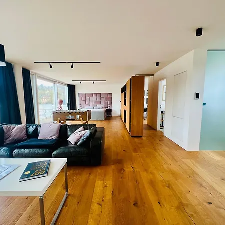 Stilvolles 007 Penthouse Naehe Duesseldorf Koeln