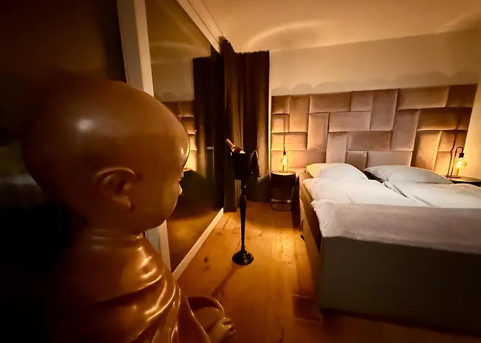 Stilvolles 007 Penthouse Naehe Duesseldorf Koeln *